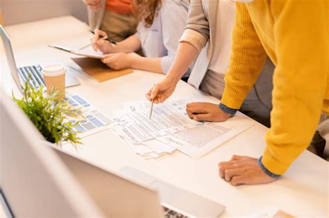 Addendum vs. Amendment: Understanding Key Differences - Notary Journal App