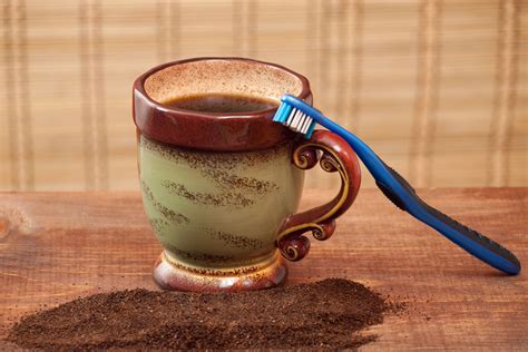 How to Remove Coffee Stains from Teeth | Cinnamon coffee residue ...