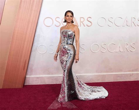 Halle Berry Style