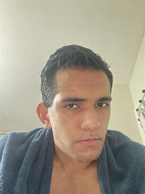 Beard or no beard? : r/malehairadvice