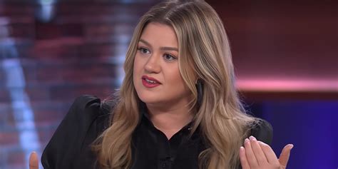 Kelly Clarkson Opens Up About The Backlash She Received After Winning American Idol