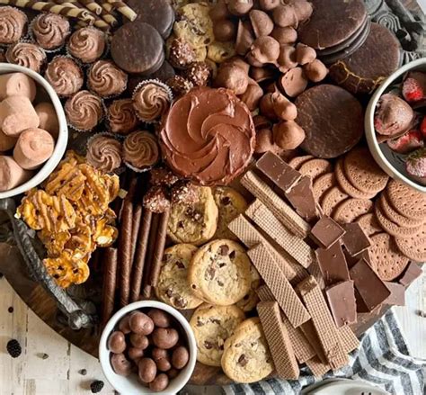 30+ Sweet and Delicious Chocolate Charcuterie Board Ideas