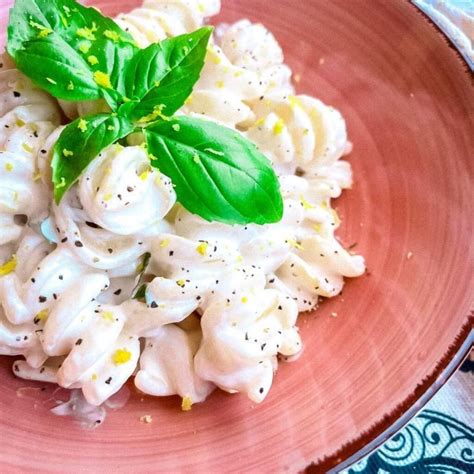 Easy and Creamy Ricotta Pasta: Sicilian Recipe