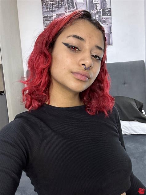 Emily 18 Year Old First Time Porn