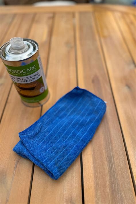 How To Keep Patio Furniture Clean - Amazon Cleaning Hacks from Click ...