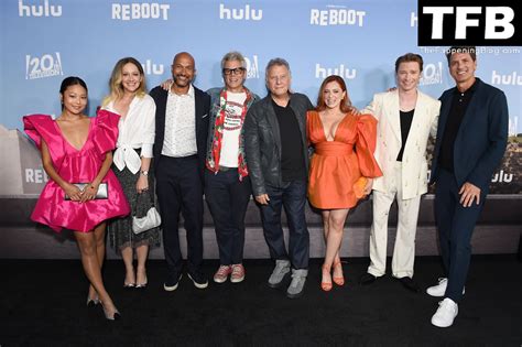 Rachel Bloom Sexy Tits (35 Photos) - Sexy e-Girls🔞