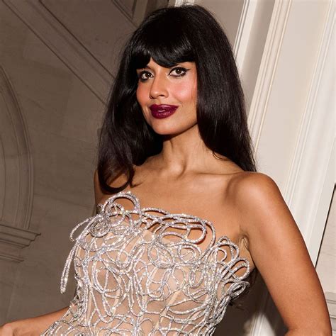 Jameela Jamil Slams Airbrushing As The 'Devil' | Glamour UK