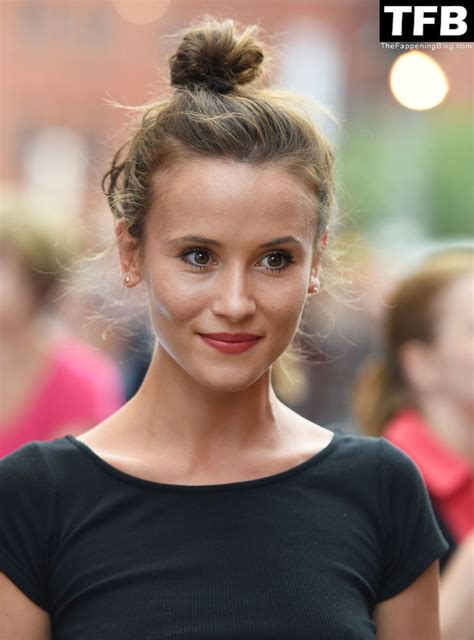 ᐅ Almila Bagriacik Nude | XWorldZ