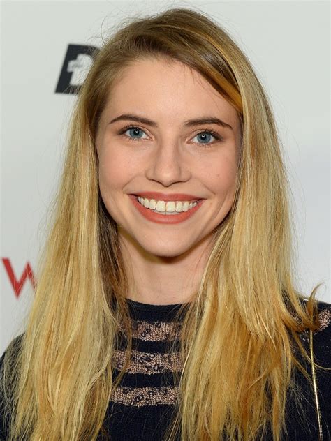 Wallis Currie-Wood - Actress