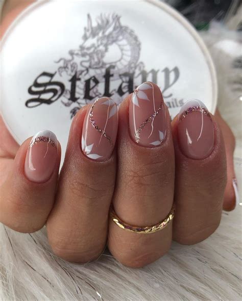 50 Elegant Wedding Nails Perfect For Your Big Day | Simple nails, Gel ...
