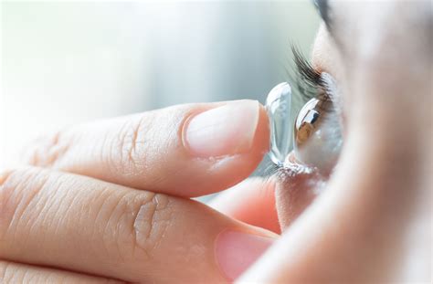 Can People with Dry Eyes Wear Contacts? | Amarillo