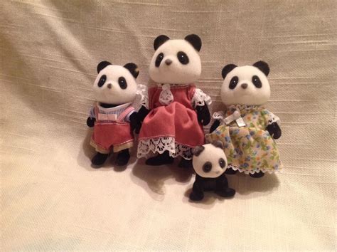 Calico Critters/Sylvanian Families Panda Family & Baby | #1858034258