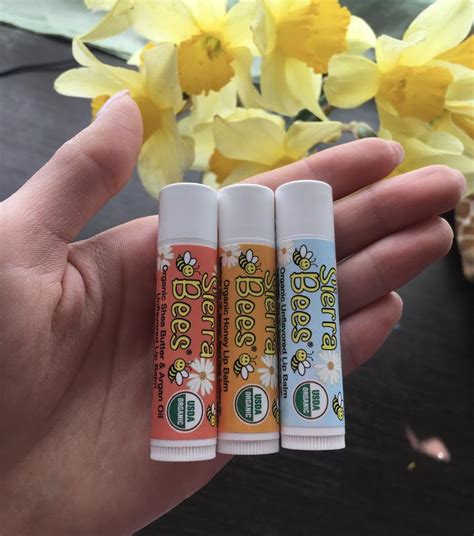 Органические бальзамы для губ sierra bees 4,25г — цена 20 грн в ...