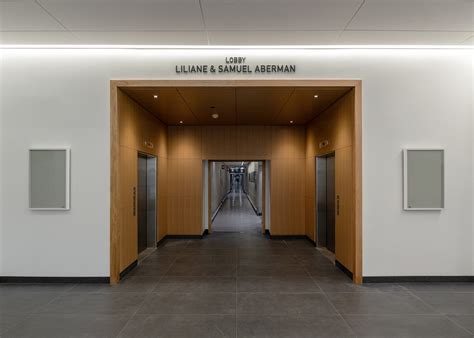 Hall d'entrée Aberman de l'Hôpital général Juif by Archi– - Architizer