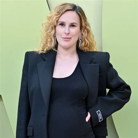 Rumer Willis Shares Nude Photo to Celebrate "Jiggly" Postpartum Body 3 ...