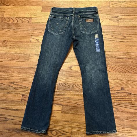 Wrangler slim fit jeans 31x32 #jeans #wrangler - Depop