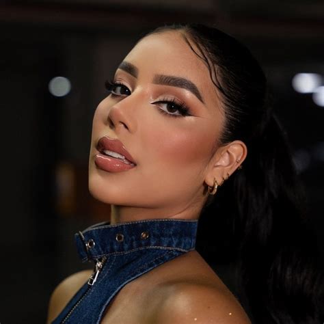 Carolina Monclús - Mujer de buena pasta - La Página Azul Gratis 💙 Only for fans