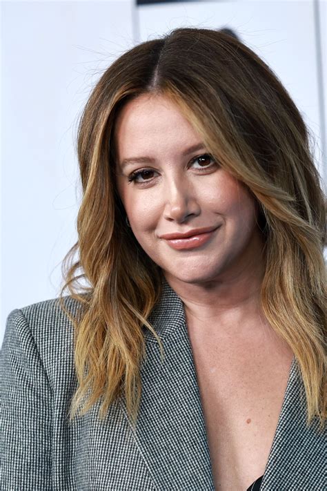 Ashley Tisdale hat jetzt einen Pony – und so gut steht ihr der Mix aus ...
