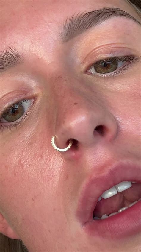 Zoe Rhode (@zoerhodeasmr) • Instagram photos and videos