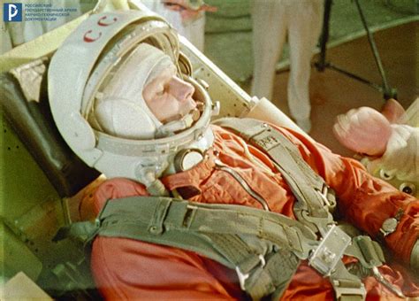 12 апреля 1961 года Юрий Алексеевич Гагарин стал первым человеком в ...