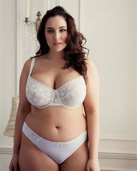 Пышная красота curvy lingerie: фото, изображения и картинки