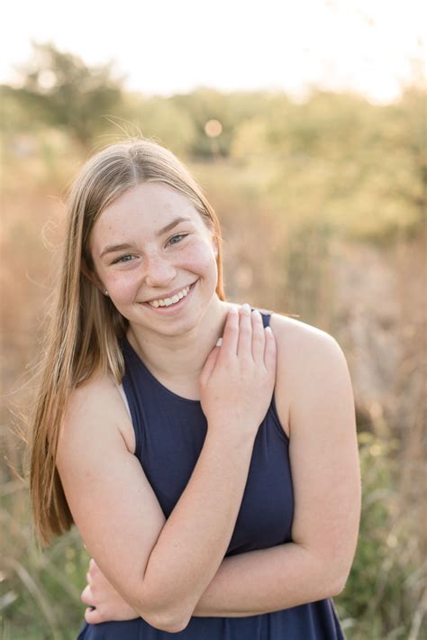 Floral senior session at overlook park – Artofit