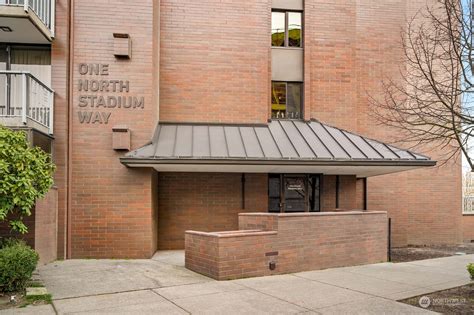 1 Stadium Way Floor 11