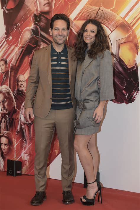 Evangeline Lilly's feet