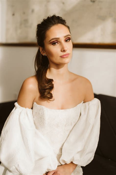 Natural & Clean Beauty - Makeup Services in Nashville, TN — Poppy & Monroe