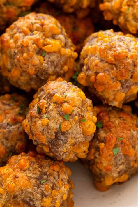 Cheesy Bisquick Sausage Balls Recipe | The Novice Chef