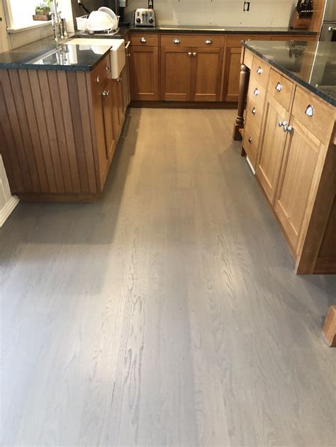 Gray Kitchen Floors With Oak Cabinets | Floor Roma