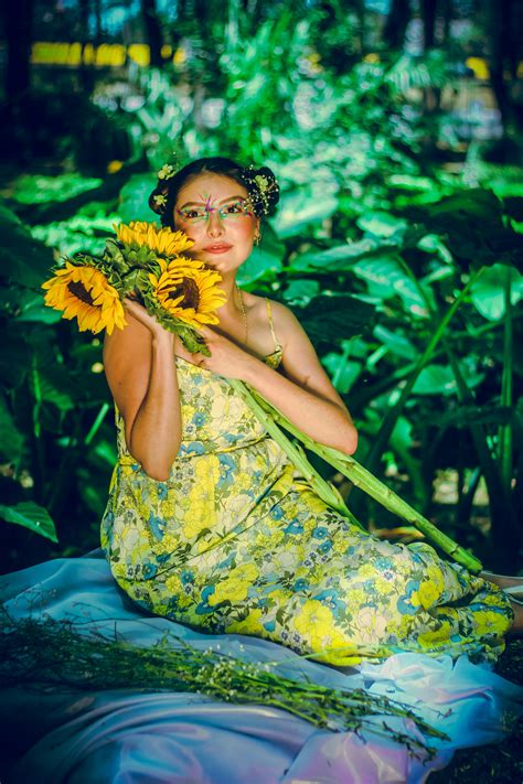 Naked+Girls+Undressed Photos, Download The BEST Free Naked+Girls ...