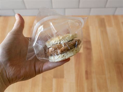 Jimmy Dean Southern Style Chicken Biscuit Sandwiches – reviewed – Shop ...