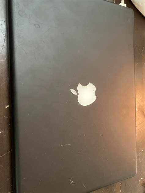 Are certain 13″ Macbook lcd's compatible with one another? : r/mac
