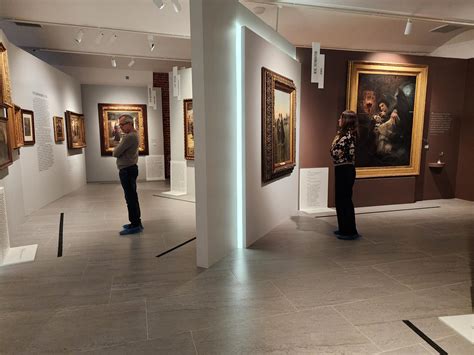 В Серпухове открылась новая галерея «Каретный сарай» | Радио 1