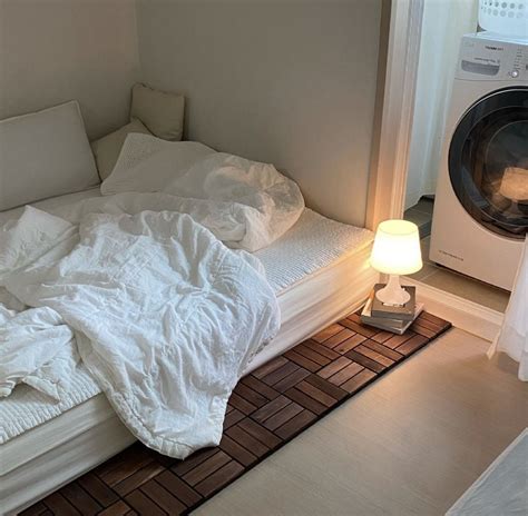 Mattress On The Floor Aesthetic at Lola Goll blog