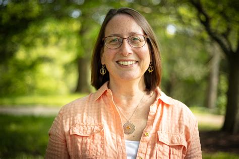 Beyond the skyline: A chat with Alycia Weinberger on science and community | Carnegie Science