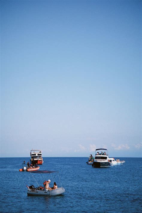 Mom+Big+Boobs Photos, Download The BEST Free Mom+Big+Boobs Stock Photos ...