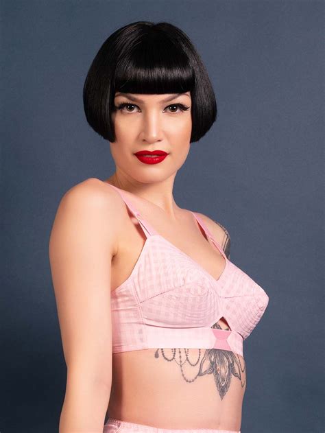 1960's Style Bullet Bras For Vintage Look - The Lingerie Daily