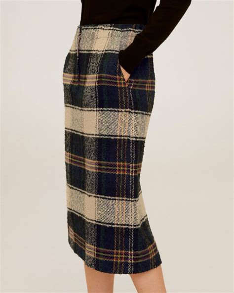 hannahsponaugle on LTK | Pencil skirt casual, Plaid pencil skirt outfit ...