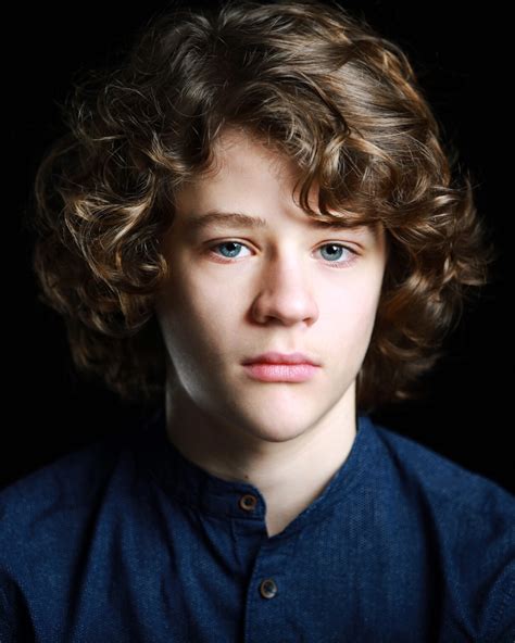 Sam Taylor Buck Bio, Family, Career, Girlfriend, Net Worth, Measurements