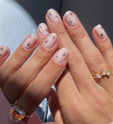 27 Short, Minimal Nail Ideas That Are Simple Yet Sophisticated in 2024 ...