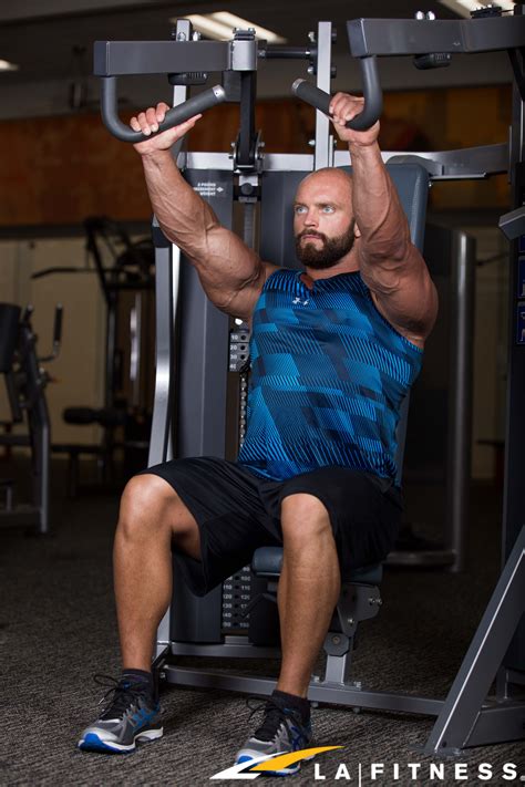 How to use the Incline Chest Press Machine at LA Fitness (1) | LA ...