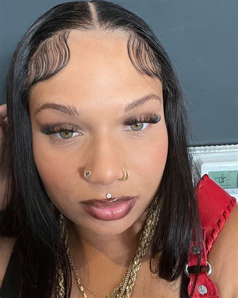 Marselise aka big butt 💋 | HELLO 🤣 | Instagram