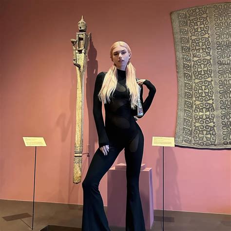 brittan byrd | a rainy day at the art museum 💌 | Instagram