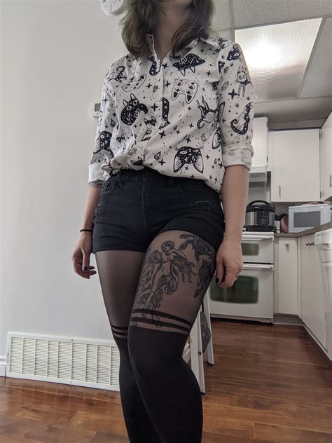 16 best u/lightly_used images on Pholder | Goth Style, Facesitting and BDSMGW