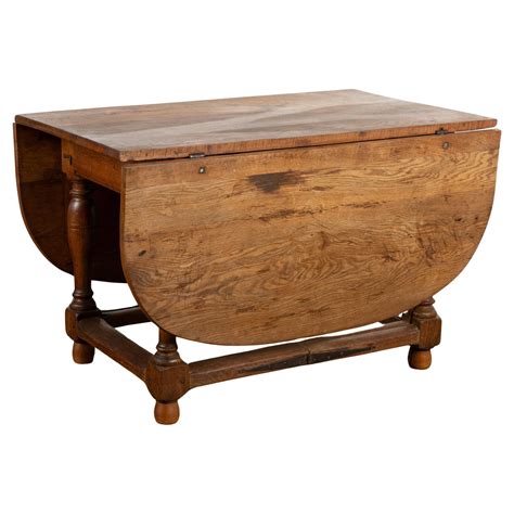 Oak Drop Leaf Gate Leg Dining Table, Denmark circa 1800 For Sale at 1stDibs