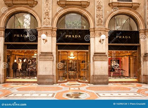 Prada Store