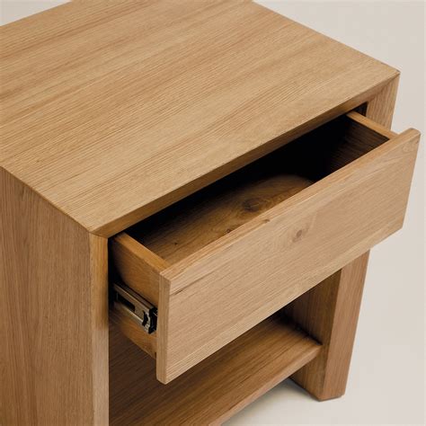 Mesita de noche de madera de roble con 1 cajón Roger El Corte Inglés ...