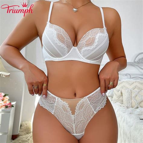 Комплект белья TRIUMPH - купить с доставкой по выгодным ценам в ...